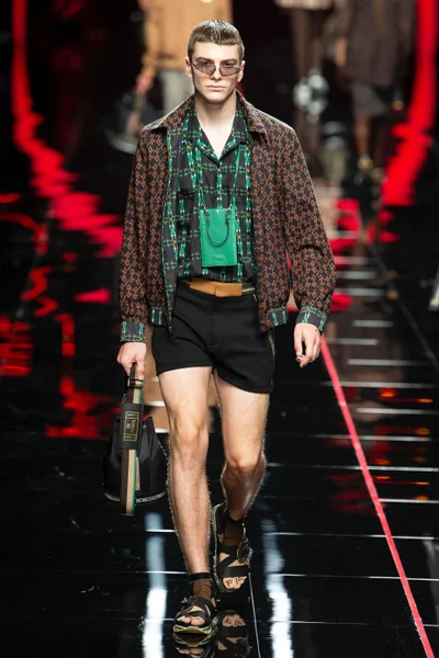 Look 34
